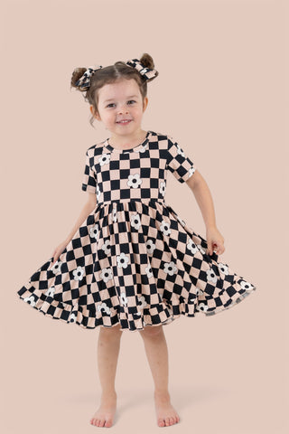 RETRO DAISY CHECKS DREAM SHORT SLEEVE RUFFLE DRESS