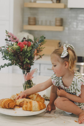 ROSIE'S MEADOW STRIPES DREAM RUFFLE SHORT SET