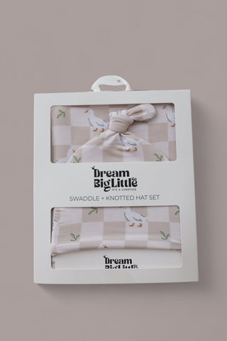 EXCLUSIVE QUACKIN' ALONG DREAM SWADDLE & BEANIE