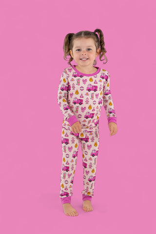 BLAZING BOWS AND HYDRANTS DREAM SET