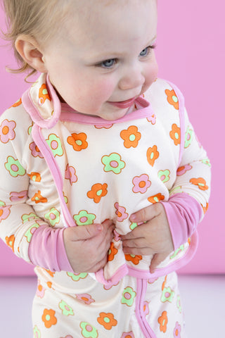 FEELIN' FLOWERFUL DREAM BABY BIB