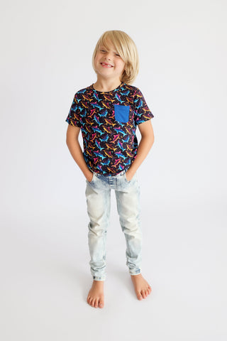 SHARK FRENZY DREAM POCKET TEE