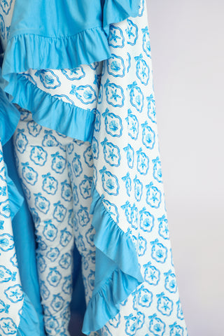 MERMAID MEDALLIONS DREAM RUFFLE BLANKET