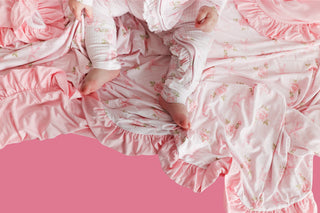 BLOOM & BOW DREAM RUFFLE BLANKET