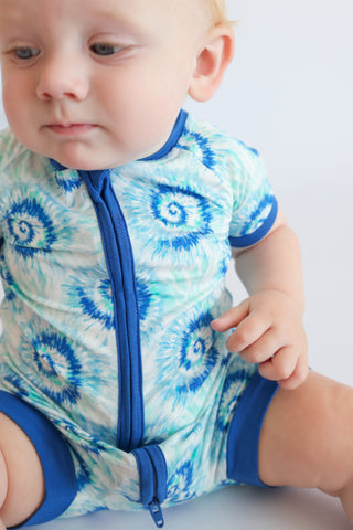 OCEAN WAVES TIE DYE DREAM SHORTIE