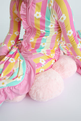 DAISY STRIPE DELIGHT DREAM RUFFLE ROMPER
