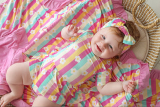DAISY STRIPE DELIGHT DREAM BOW