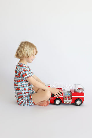 FIRETRUCK FRENZY DREAM SHORT SET