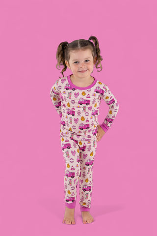 BLAZING BOWS AND HYDRANTS DREAM SET