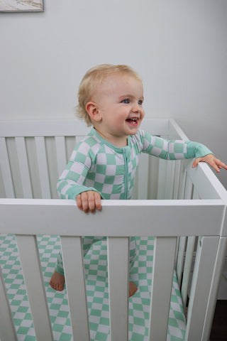 MINT CHECKERS DREAM CRIB SHEET