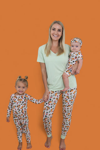 EXCLUSIVE TACO TUESDAY WOMEN’S JOGGER DREAM SET