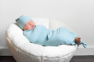 HAZY BLUE RIB DREAM SWADDLE & BEANIE