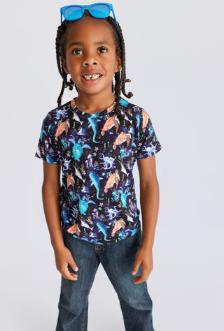 MIDNIGHT REEF DREAM POCKET TEE