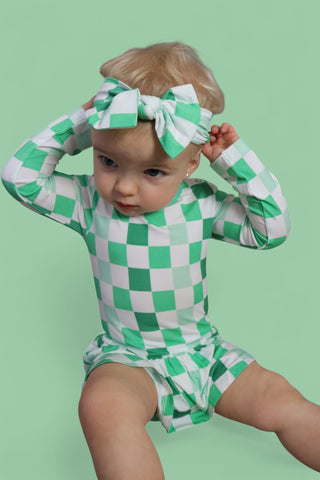 LUCKY CHECKERS DREAM BOW