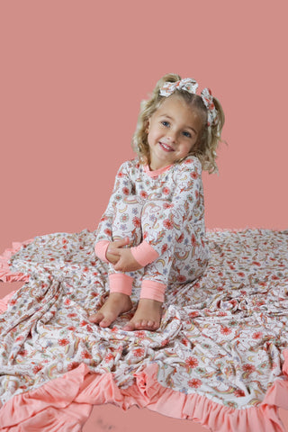 EXCLUSIVE ENCHANTED DREAMS DREAM RUFFLE BLANKET