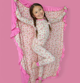 EXCLUSIVE LOVE YOUR SHELL DREAM RUFFLE BLANKET