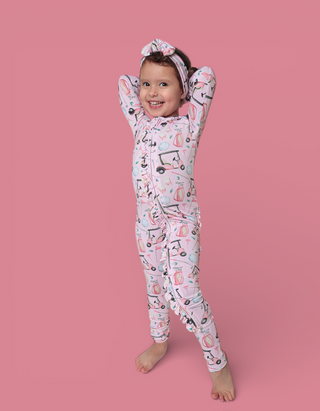 PRETTY AND PAR DREAM BOW