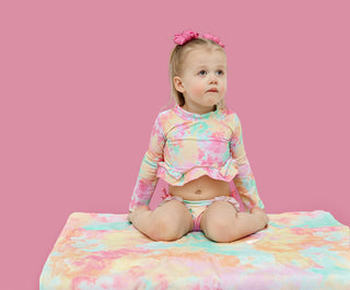 RAINBOW CLOUDS DREAM 2-PIECE RASH GUARD RUFFLE SWIM SUIT