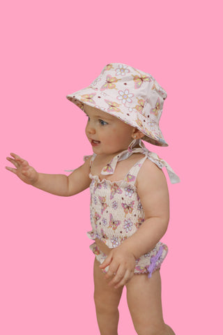 BLOSSOMIN’ BUTTERFLY DREAM BUCKET HAT