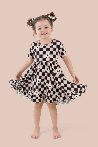 RETRO DAISY CHECKS DREAM SHORT SLEEVE RUFFLE DRESS