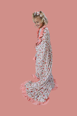 EXCLUSIVE ENCHANTED DREAMS DREAM RUFFLE BLANKET