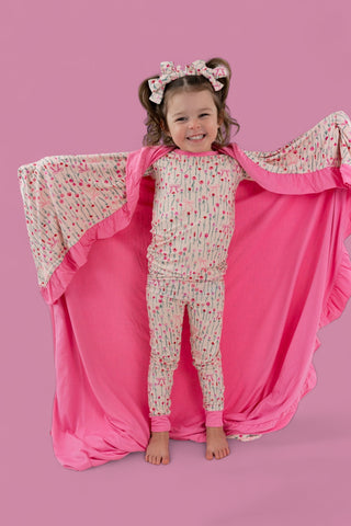 BLOOMS & BOWS DREAM RUFFLE BLANKET