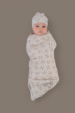 EXCLUSIVE SWING FOR THE STARS DREAM SWADDLE & BEANIE