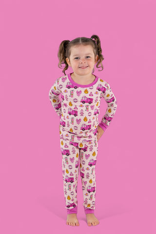 BLAZING BOWS AND HYDRANTS DREAM SET