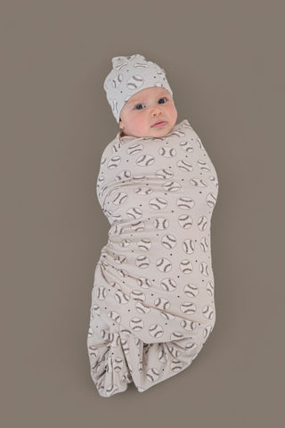 EXCLUSIVE SWING FOR THE STARS DREAM SWADDLE & BEANIE