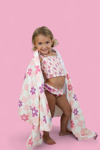 WAVY DAISY CHECKERS DREAM TOWEL