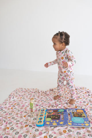 CoComelon x Dream Big Little Co JJ RAINBOW CHECKERS RUFFLE DREAM BLANKET