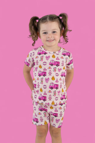 BLAZING BOWS AND HYDRANTS DREAM SHORT SET