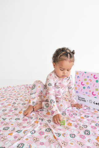 CoComelon x Dream Big Little Co JJ RAINBOW CHECKERS RUFFLE DREAM BLANKET