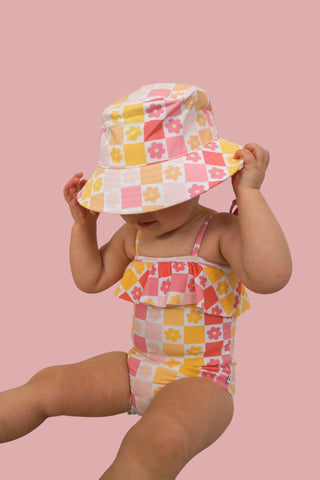 SUMMER SUNSET CHECKERS DREAM BUCKET HAT