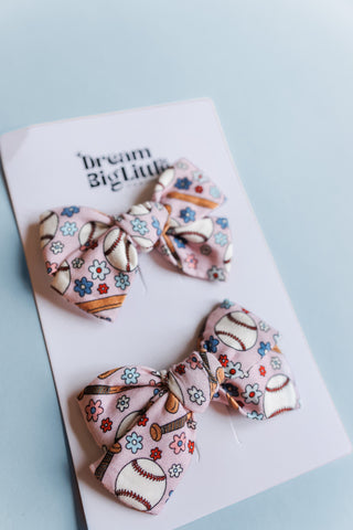 DIRT & DAISIES DREAM BOW HAIR CLIPS