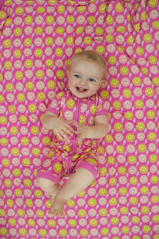 RADIANT SMILES DREAM RUFFLE BLANKET