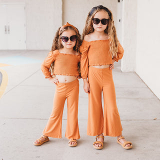 PUMPKIN RIB DREAM SMOCKED FLARE SET