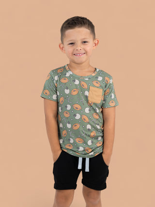 AUTUMN KICKOFF DREAM POCKET TEE