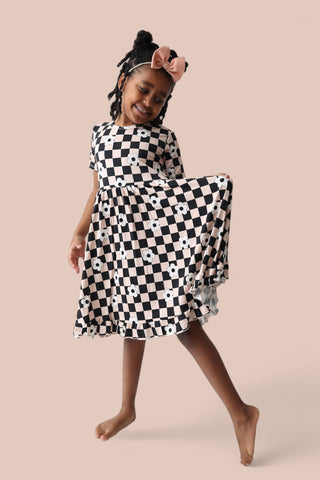 RETRO DAISY CHECKS DREAM SHORT SLEEVE RUFFLE DRESS