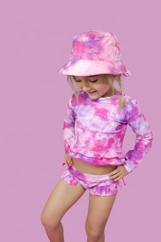 CANDY CLOUDS DREAM BUCKET HAT