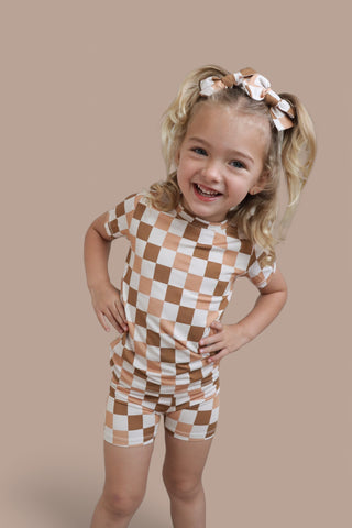 CHESTNUT  CHECKERS DREAM SHORT SET