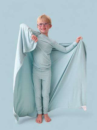 HAZY BLUE RIB DREAM BLANKET