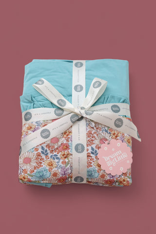 FLOWER FIELDS DREAM RUFFLE BLANKET