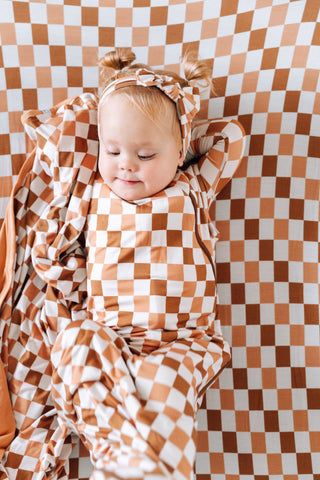 CHESTNUT CHECKERS DREAM CRIB SHEET