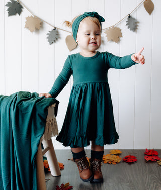 EVERGREEN RIB DREAM RUFFLE DRESS