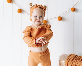 PUMPKIN RIB DREAM SMOCKED FLARE SET