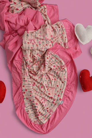 BLOOMS & BOWS DREAM RUFFLE BLANKET