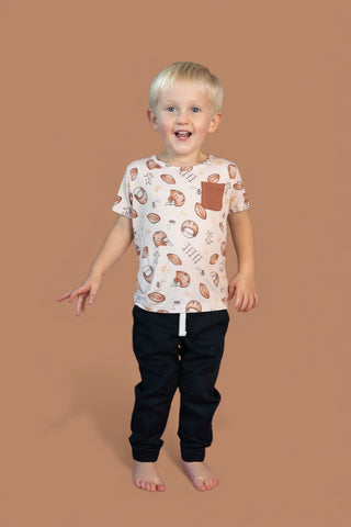 TINY TOUCHDOWN DREAM POCKET TEE