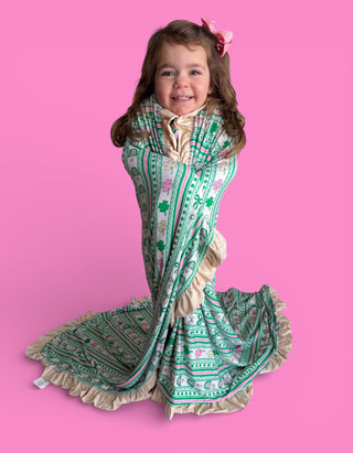 LUCKY RAINBOW RIBBONS DREAM RUFFLE BLANKET