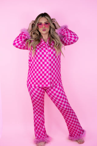 BUBBLEGUM CHECKERS WOMEN’S RELAXED FLARE FEATHERED DREAM SET